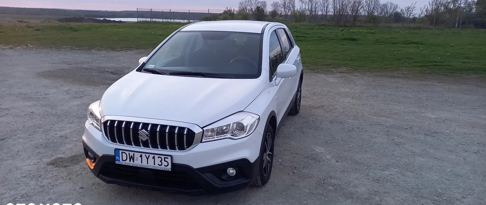 Suzuki SX4 cena 61100 przebieg: 104867, rok produkcji 2017 z Sierpc małe 211